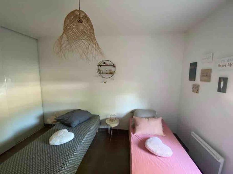 Tres Bel Appartement Contemporain Et Calme Frejus Ngoại thất bức ảnh